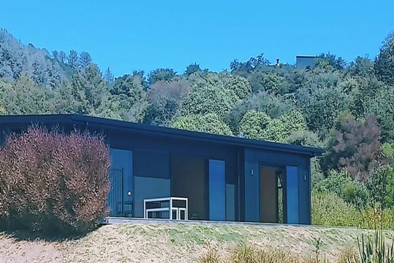 Photo of property in 22 Kittyhawk Drive, Kinloch, Taupo, 3377