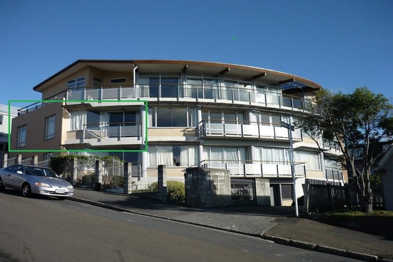 Photo of property in 74 Nairn Street, Mount Cook, Wellington, 6011