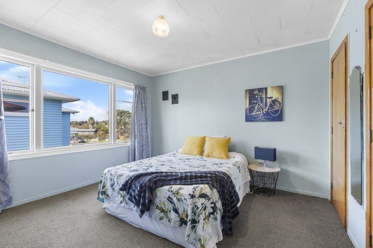 Photo of property in 6 Hughson Street, Waitara, 4320