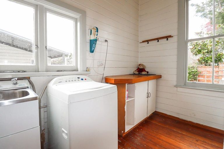 Photo of property in 30 Victoria Avenue, Dannevirke, 4930