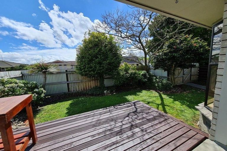 Photo of property in 43 Pencarrow Street, Highbury, Palmerston North, 4412