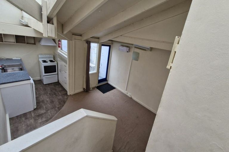 Photo of property in 2/112 Dowse Drive, Maungaraki, Lower Hutt, 5010