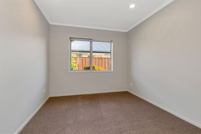 Photo of property in 8 Retallick Way, Amberley, 7410
