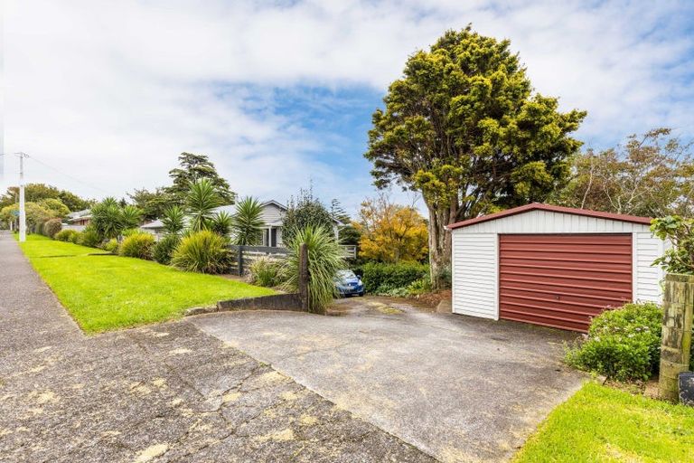 Photo of property in 11 Cowling Road, Hurdon, New Plymouth, 4310