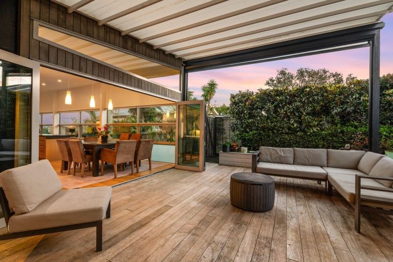 Photo of property in 50 Ngataringa Road, Devonport, Auckland, 0624