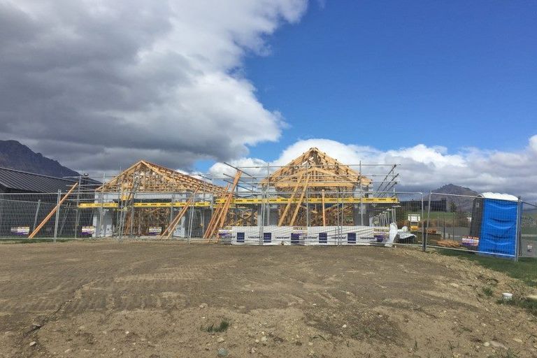 Photo of property in 2 Caithness Court, Jacks Point, Queenstown, 9371