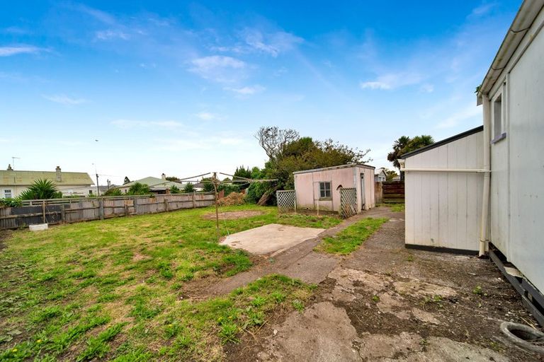 Photo of property in 5 Argyle Street, Hawera, 4610