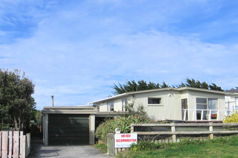 Photo of property in 20 Mack Street, Foxton Beach, Foxton, 4815