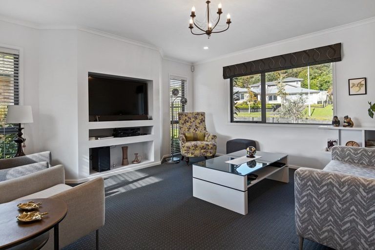 Photo of property in 14 Bathurst Crescent, Pyes Pa, Tauranga, 3112