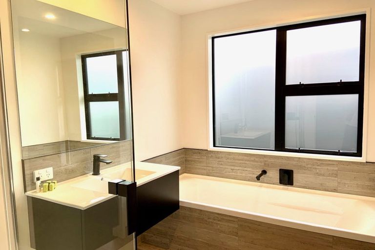 Photo of property in 29 Edwin Ebbett Place, Wigram, Christchurch, 8025