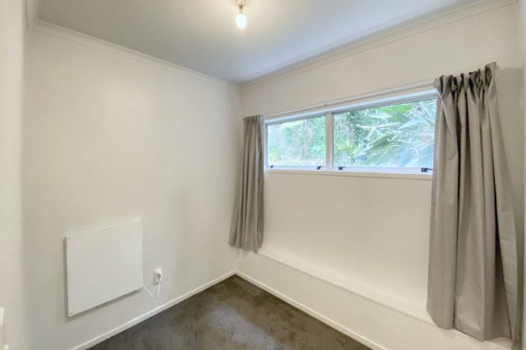 Photo of property in 27 Malters Place, Browns Bay, Auckland, 0630