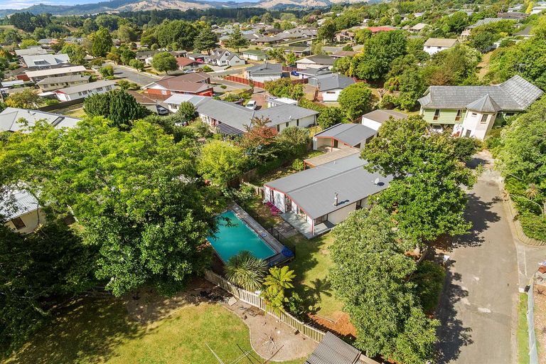 Photo of property in 66 Shakespeare Street, Leamington, Cambridge, 3432