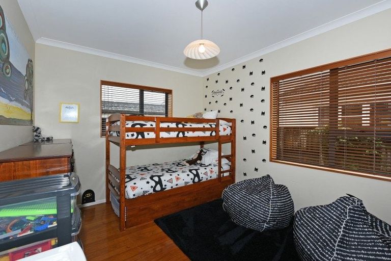 Photo of property in 54 Athlone Crescent, Avalon, Lower Hutt, 5011