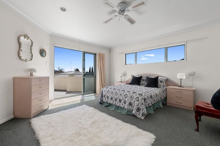 Photo of property in 409b Devonport Road, Tauranga South, Tauranga, 3112