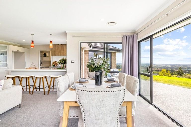 Photo of property in 3 Cranleigh Way, Bombay, 2675