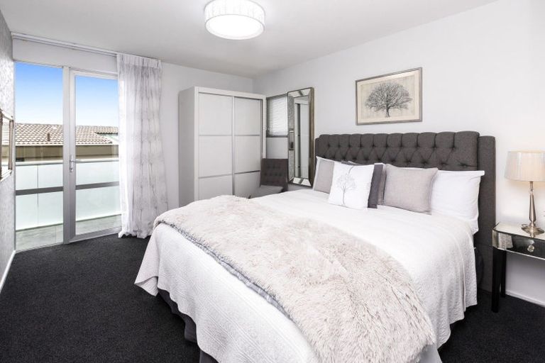 Photo of property in 12 Harry Ell Drive, Cashmere, Christchurch, 8022