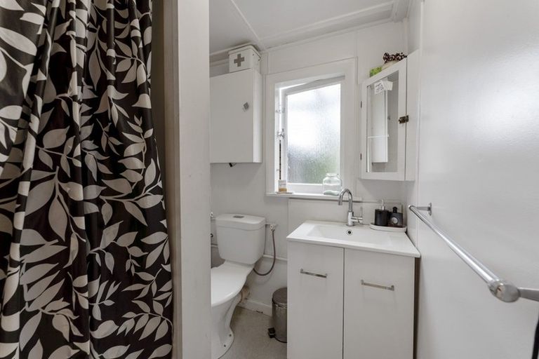 Photo of property in 124 Nursery Road, Phillipstown, Christchurch, 8011