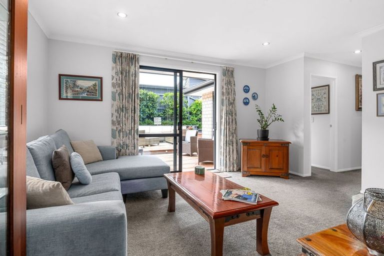 Photo of property in 49 Shrule Place, Huntington, Hamilton, 3210