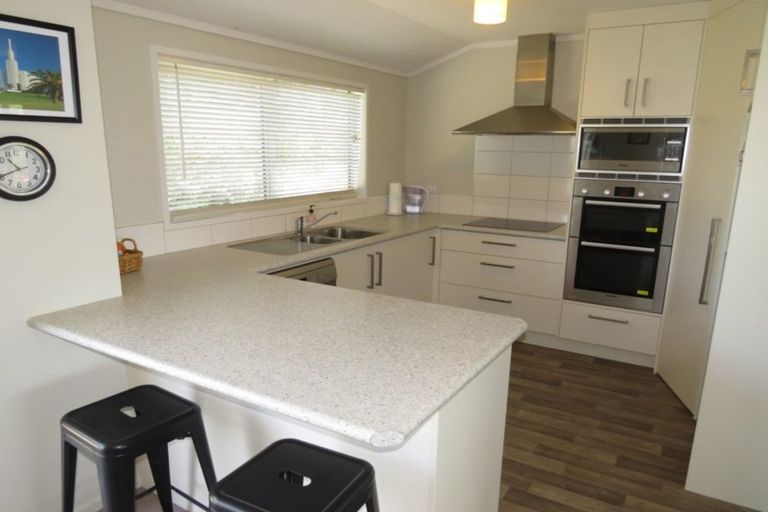 Photo of property in 3 Christa Court, Whitianga, 3510