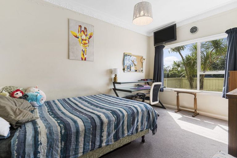 Photo of property in 62 View Road, Houghton Bay, Wellington, 6023