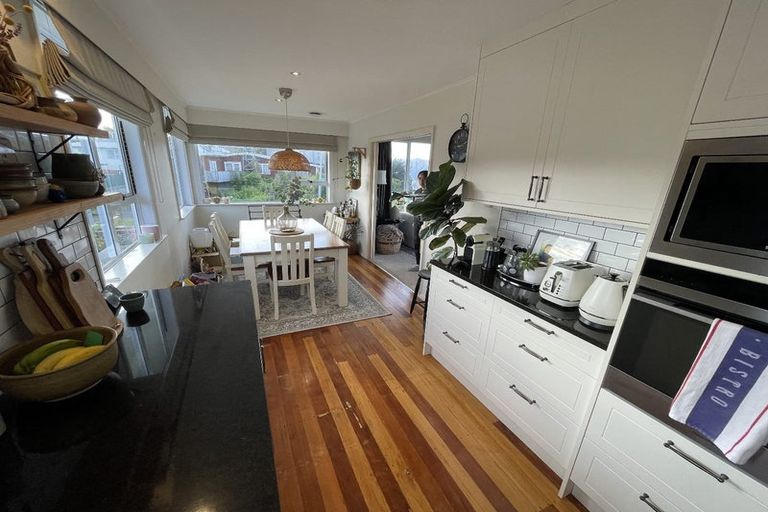 Photo of property in 26 Maple Grove, Maungaraki, Lower Hutt, 5010