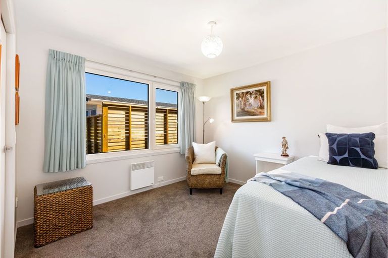 Photo of property in 96 The Esplanade, Raumati South, Paraparaumu, 5032