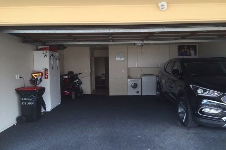 Photo of property in 4/364 Maunganui Road, Mount Maunganui, 3116