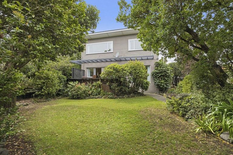 Photo of property in 1 Wardlaw Street, Musselburgh, Dunedin, 9013