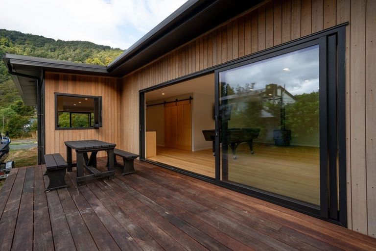 Photo of property in 30 Matai Street, Duncan Bay, Tennyson Inlet, 7195