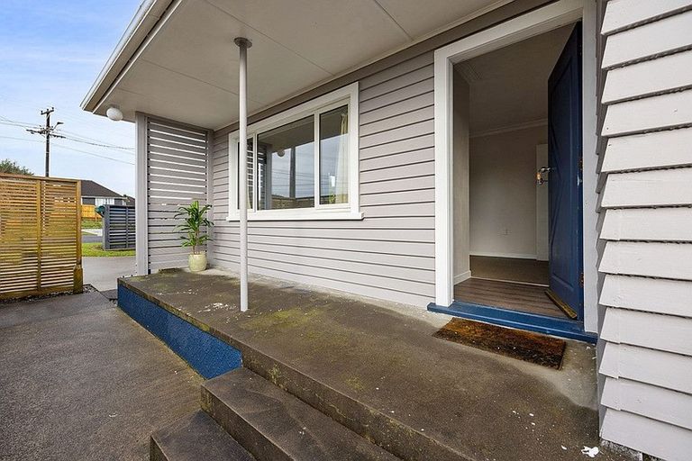 Photo of property in 40 Doralto Road, Frankleigh Park, New Plymouth, 4310