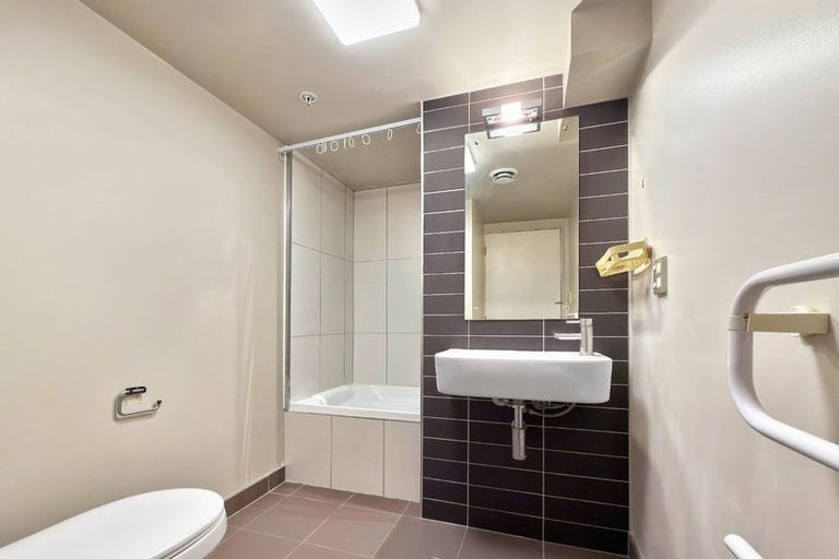 Photo of property in Vespa Apartments, 203/20 Hanson Street, Mount Cook, Wellington, 6021