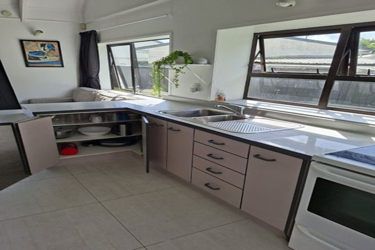 Photo of property in 3/24 Great South Road, Papakura, 2110