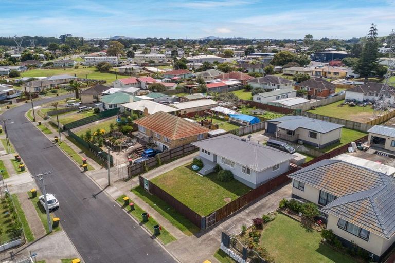 Photo of property in 19 Fisher Crescent, Otara, Auckland, 2023