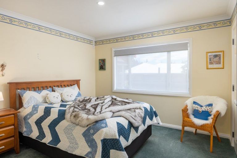 Photo of property in 38 Balmoral Drive, Hilltop, Taupo, 3330