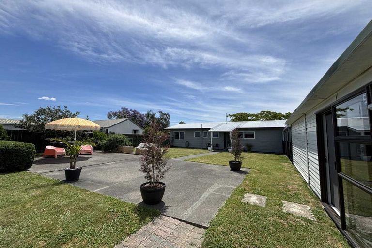 Photo of property in 45 Tait Drive, Greenmeadows, Napier, 4112