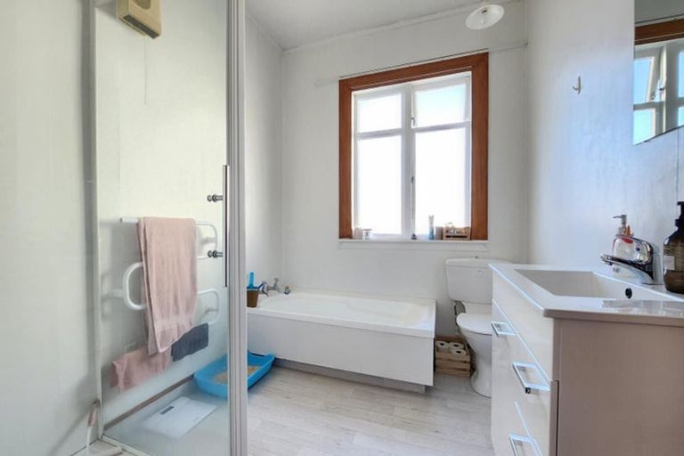 Photo of property in 25 Caledonia Street, Miramar, Wellington, 6022