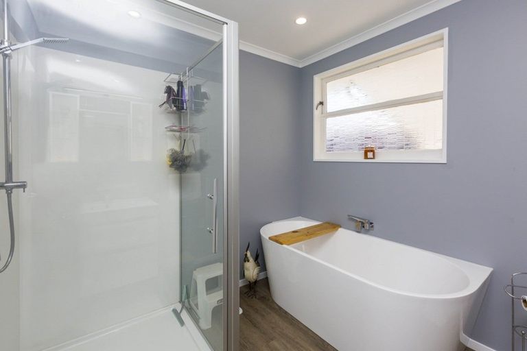 Photo of property in 53 Oregon Drive, Maoribank, Upper Hutt, 5018