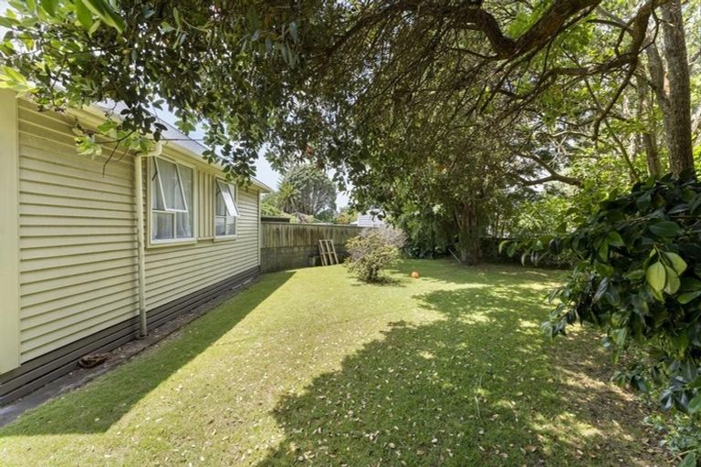 Photo of property in 30 Richmond Street, Waitara, 4320