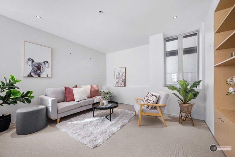 Photo of property in Sanctum Apartment, 10 Ebor Street, Te Aro, Wellington, 6011
