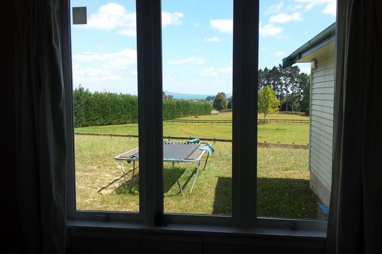 Photo of property in 34 Waikopua Road, Whitford, 2571