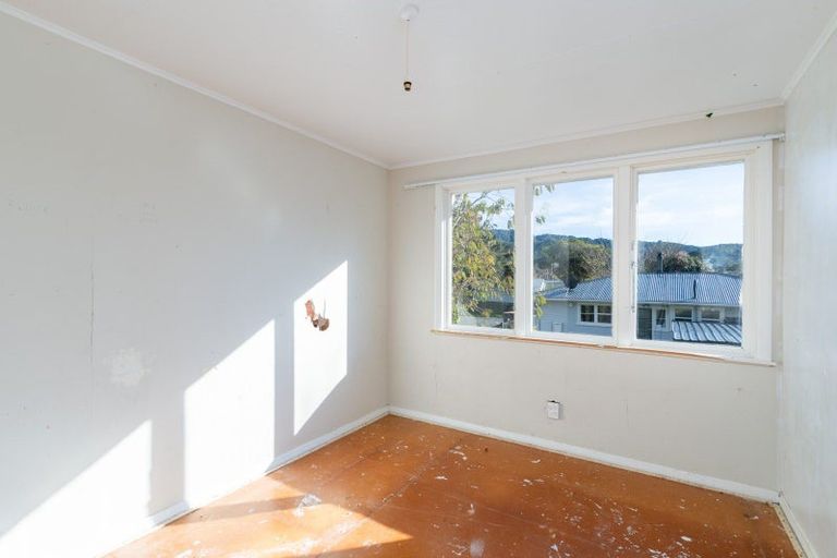 Photo of property in 3 Ngaturi Grove, Wainuiomata, Lower Hutt, 5014