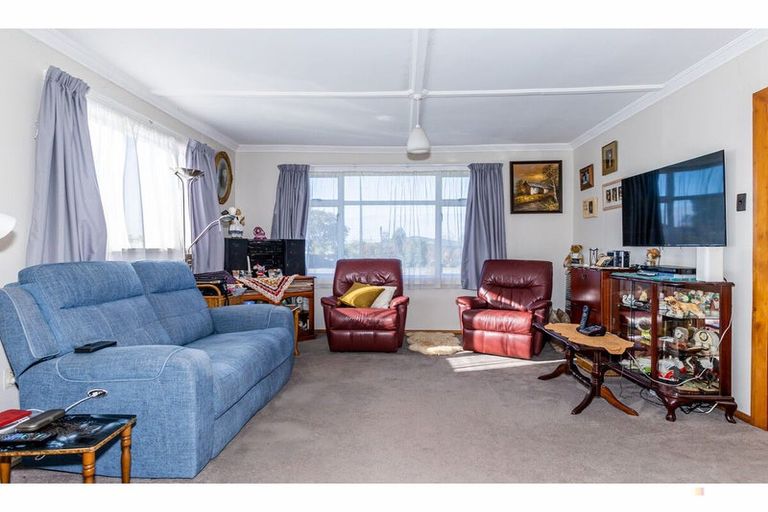 Photo of property in 56 Rhodes Street, Waimate, 7924