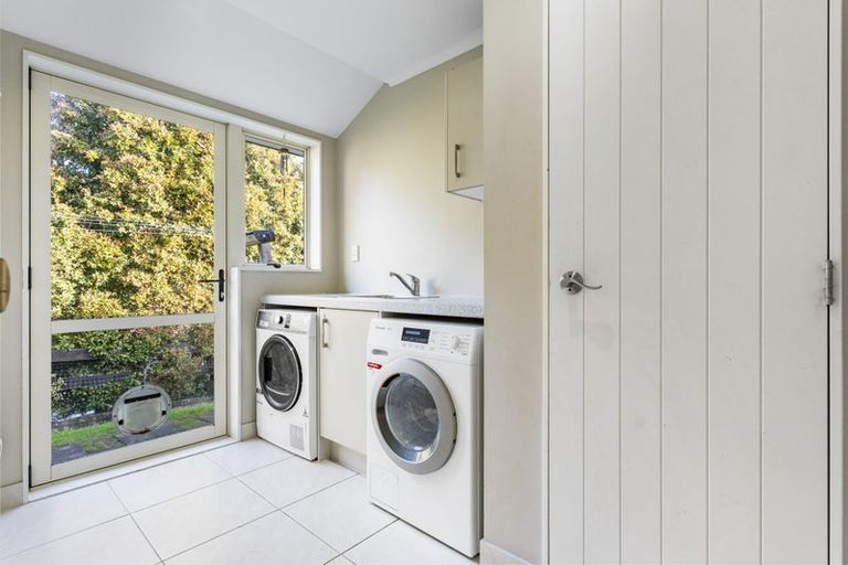 Photo of property in 27 Pounamu Avenue, Greenhithe, Auckland, 0632