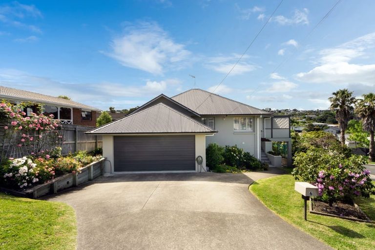 Photo of property in 6 Penning Road, Castor Bay, Auckland, 0620