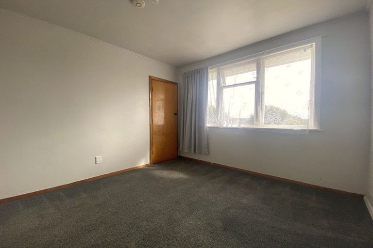 Photo of property in 41-43 Corinna Street, Waitangirua, Porirua, 5024