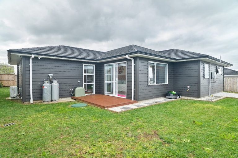 Photo of property in 37 Rural View Terrace, Pukekohe, 2120