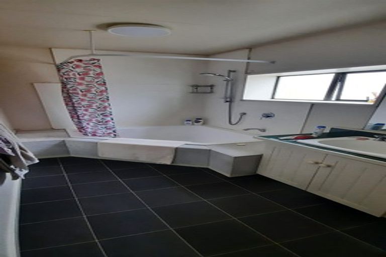 Photo of property in 81 Manor Place, Dunedin Central, Dunedin, 9016