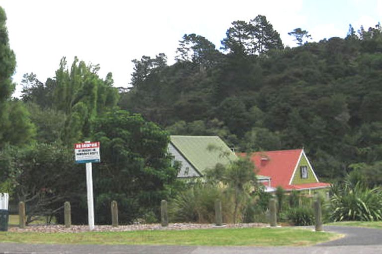 Photo of property in 1/110 Lynn Road, Bayview, Auckland, 0629