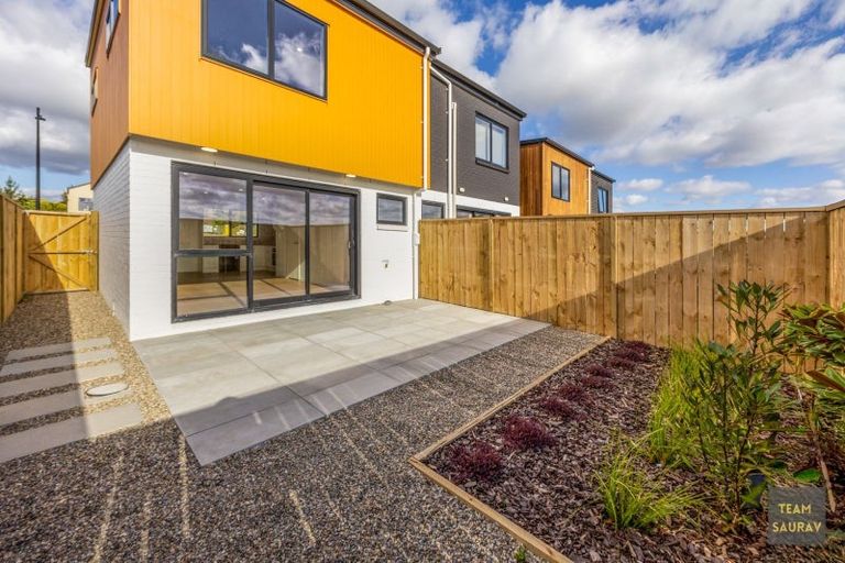 Photo of property in 18 Kaititiko Road, Rosehill, Papakura, 2113