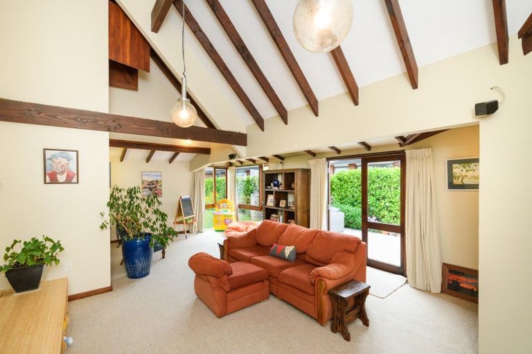 Photo of property in 35 Aintree Crescent, Awapuni, Palmerston North, 4412